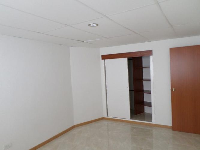 Casa de 9 alcobas en venta en Santa Rita, Cali, 478 m² · foto 6 de 16