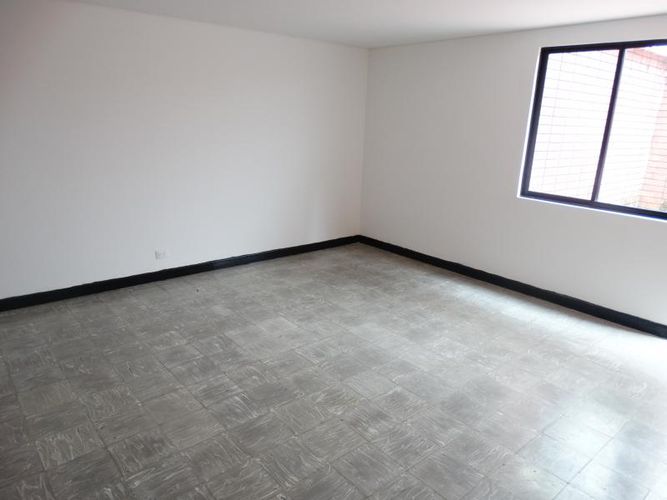 Casa de 9 alcobas en venta en Santa Rita, Cali, 478 m² · foto 12 de 16