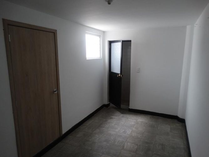 Casa de 9 alcobas en venta en Santa Rita, Cali, 478 m² · foto 15 de 16
