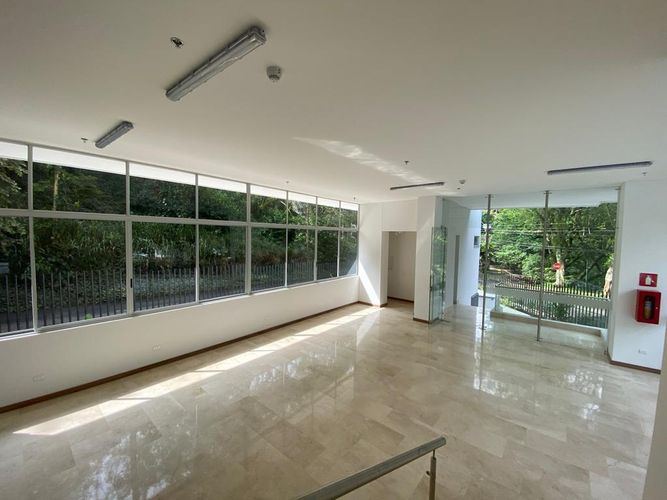 Apartamento en venta en Santa Rita, Cali · foto 21 de 23