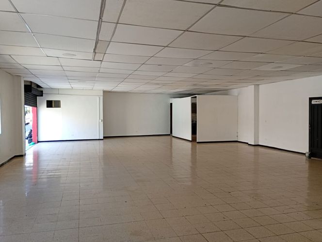Consultorio en venta en Lalinde, Medellín, 32 m² · foto 8 de 14