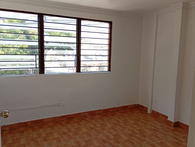Consultorio en venta en Lalinde, Medellín, 32 m² · foto 11 de 14