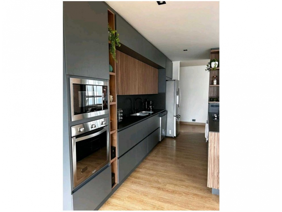 Apartamento en venta en El Poblado, Medellín 5