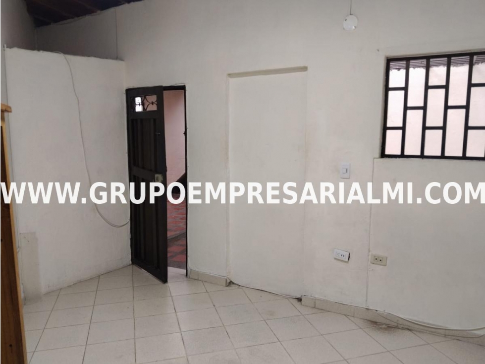Apartaestudio for sale in Boston, Medellín 5