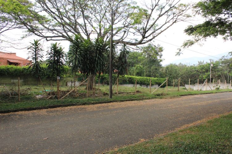 Lote en venta en Pance, Cali, 1652 m² · foto 4 de 7