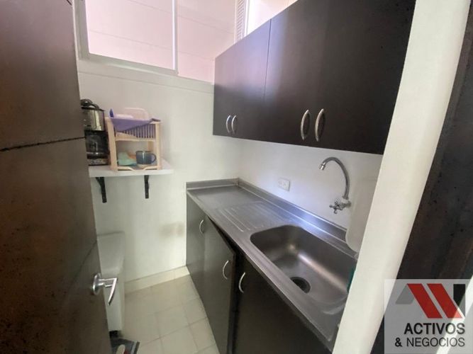 Oficina en arriendo en Los Balsos, Medellín, 87 m² · foto 10 de 11