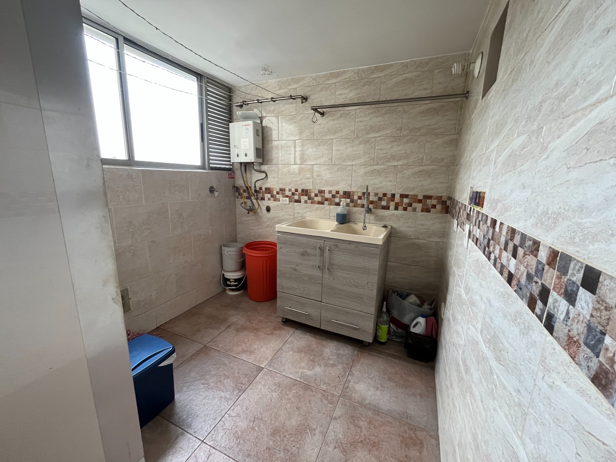 Apartamento en venta en Laureles, Medellín 2