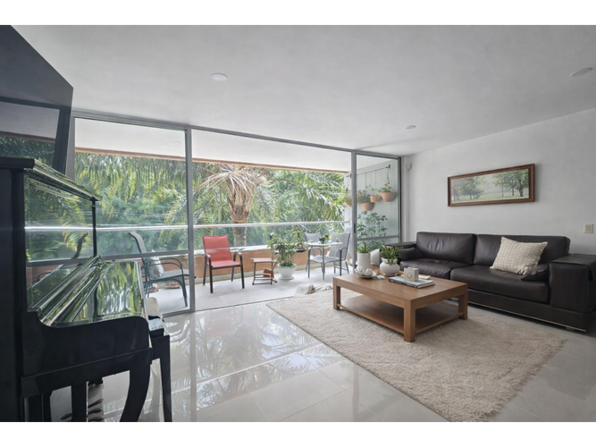 Apartamento de 3 alcobas en venta en La Inmaculada, Envigado, 124 m² · foto 3 de 22