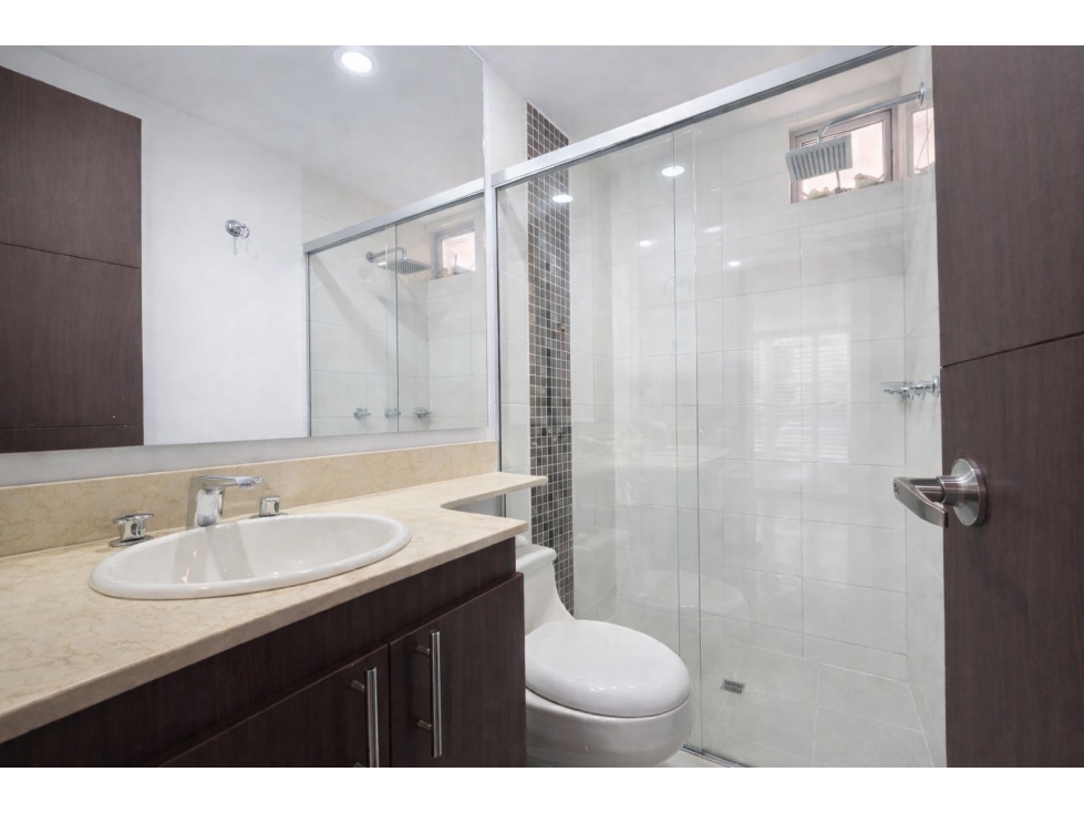 Apartamento de 3 alcobas en venta en La Inmaculada, Envigado, 124 m² · foto 13 de 22