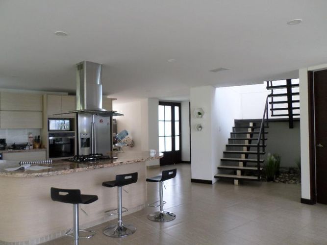 Casa de 4 alcobas en venta en Verde Horizonte, Jamundí, 419 m² · foto 5 de 24