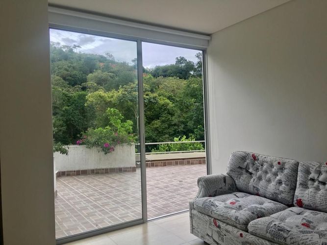 Casa de 4 alcobas en venta en Verde Horizonte, Jamundí, 419 m² · foto 12 de 24