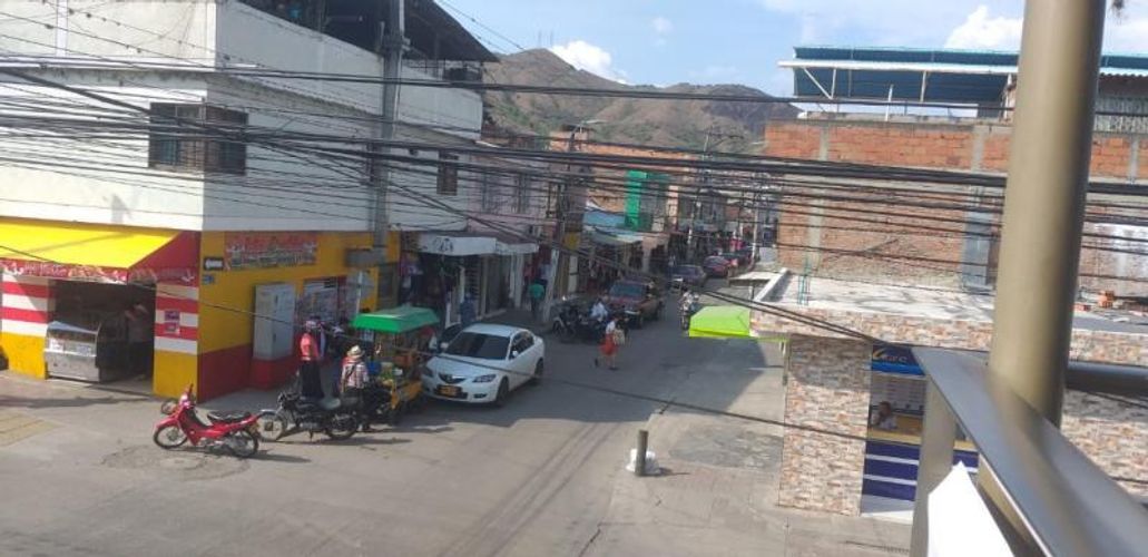 Edificio en venta en Bolivar, Yumbo, 321 m² · foto 4 de 7