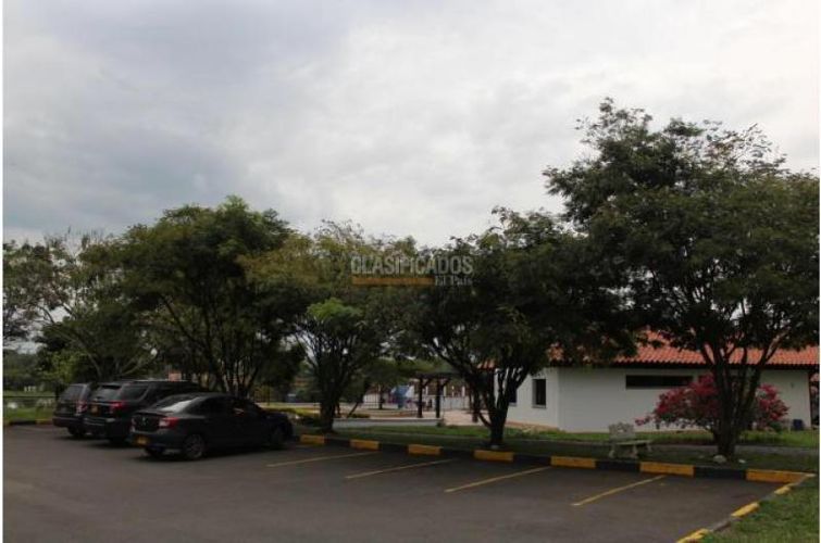 Casa de 3 alcobas en venta en Verde Horizonte, Jamundí, 550 m² · foto 9 de 10