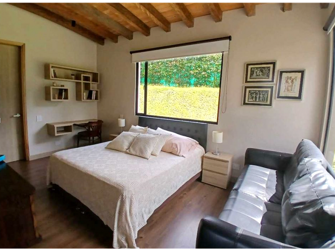 Casa de 4 alcobas en venta en Guamito, La Ceja, 325 m² · foto 6 de 16