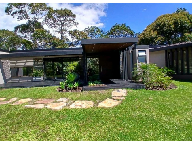 Casa de 4 alcobas en venta en Guamito, La Ceja, 325 m² · foto 8 de 16