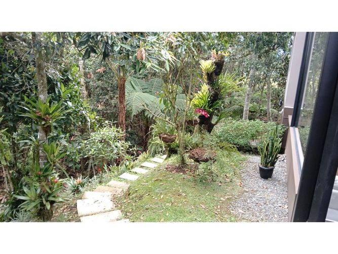 Casa de 4 alcobas en venta en Guamito, La Ceja, 325 m² · foto 16 de 16