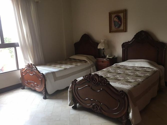 Apartamento de 3 alcobas en venta en Normandia, Cali, 290 m² · foto 18 de 23