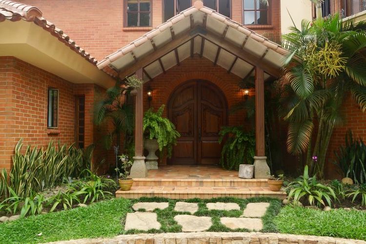 Casa de 5 alcobas en venta en Pance, Cali, 517 m² · foto 2 de 24