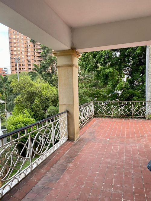 Casa de 6 alcobas en venta en Aguacatal, Cali, 1300 m² · foto 14 de 17