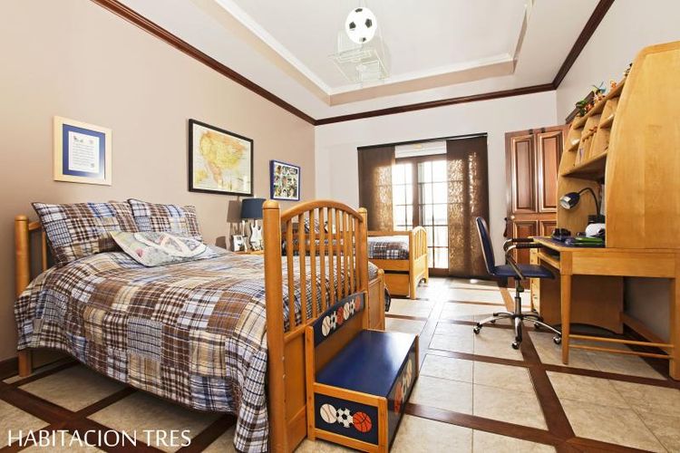 Casa de 5 alcobas en venta en Pance, Cali · foto 9 de 24