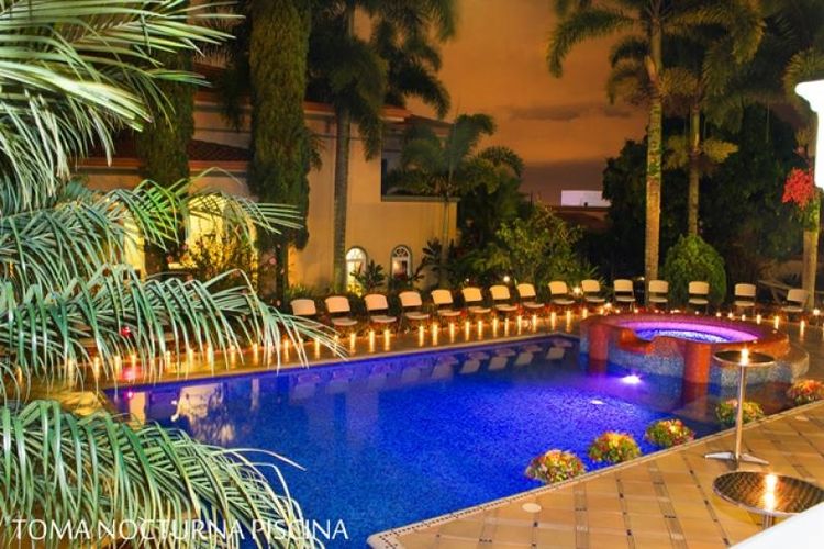 Casa de 5 alcobas en venta en Pance, Cali · foto 23 de 24