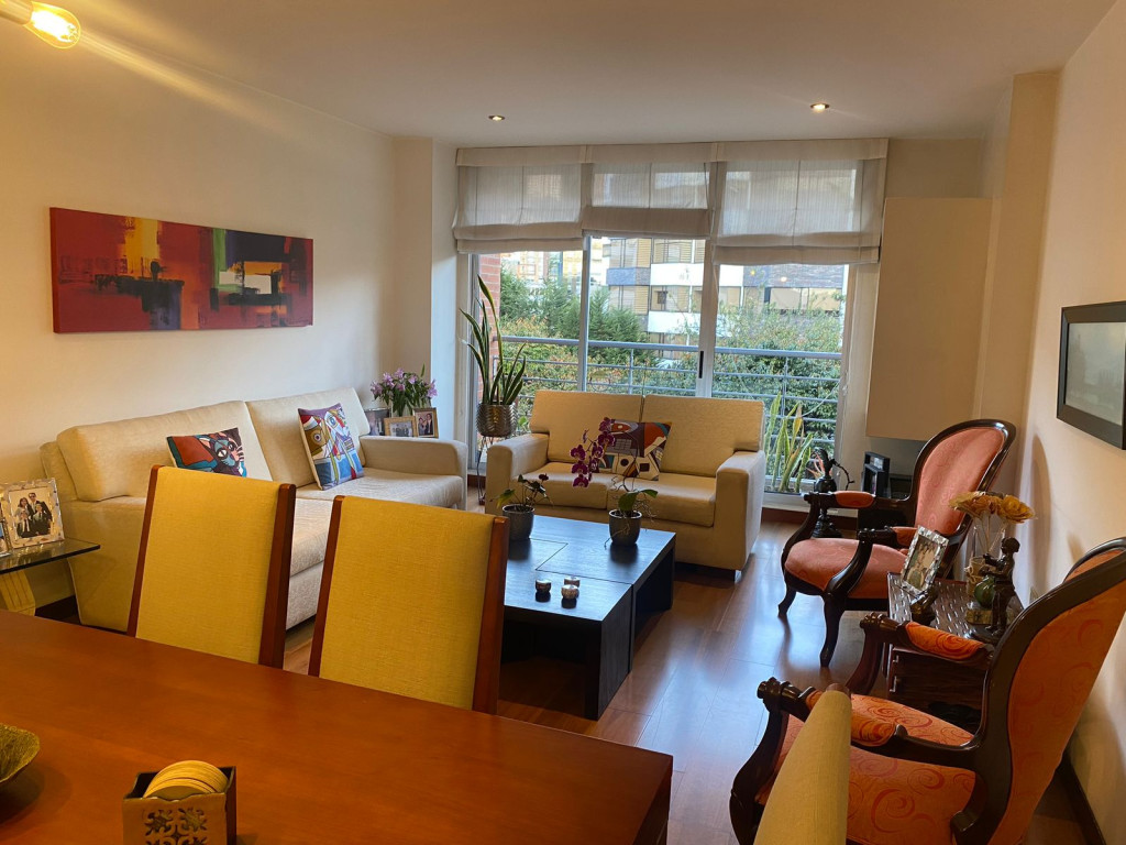 Apartamento en venta en Santa Barbara, Bogotá · foto 2 de 24