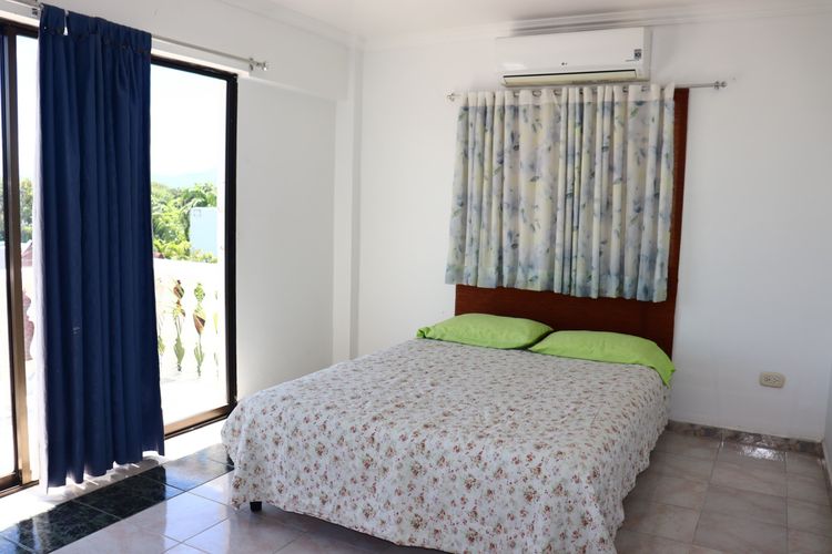 Casa de 4 alcobas en venta en Cn. Campestre El Peñon, Girardot, 550 m² · foto 15 de 19