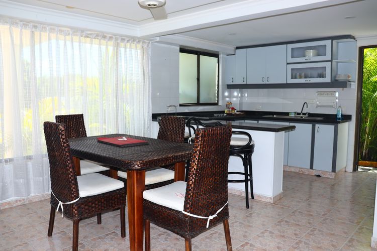 Casa de 4 alcobas en venta en Cn. Campestre El Peñon, Girardot, 550 m² · foto 10 de 19