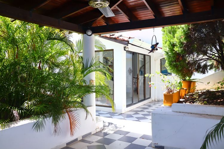 Casa de 4 alcobas en venta en Cn. Campestre El Peñon, Girardot, 550 m² · foto 5 de 19