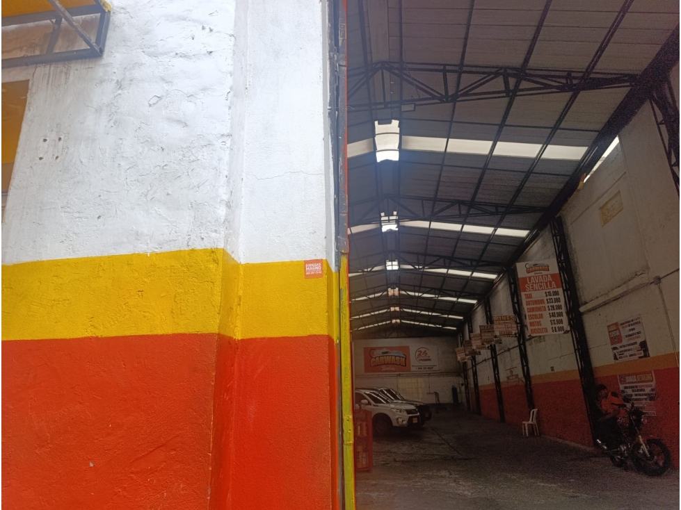 Warehouse for sale in Boston, Medellín 2