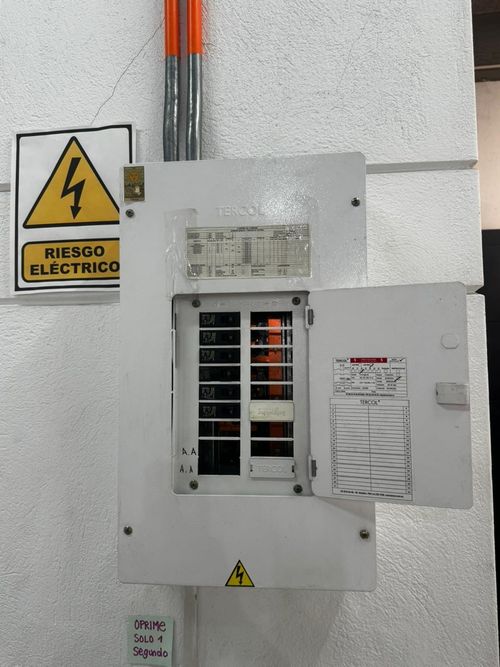 Bodega en arriendo en Belén San Bernardo, Medellín, 200 m² · foto 11 de 12
