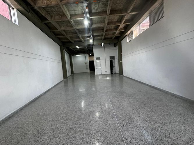 Bodega en arriendo en Belén San Bernardo, Medellín, 200 m² · foto 5 de 12
