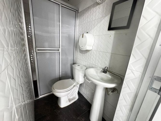 Bodega en arriendo en Belén San Bernardo, Medellín, 200 m² · foto 9 de 12