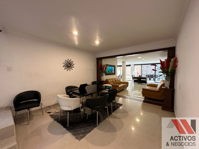 Casa de 5 alcobas en venta en Altos Del Poblado, Medellín, 425 m² · foto 6 de 24