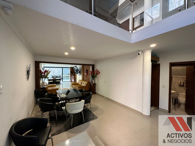 Casa de 5 alcobas en venta en Altos Del Poblado, Medellín, 425 m² · foto 7 de 24