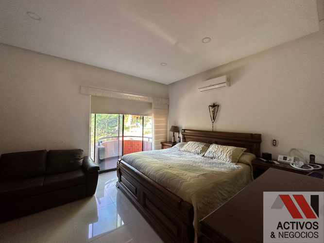 Casa de 5 alcobas en venta en Altos Del Poblado, Medellín, 425 m² · foto 10 de 24