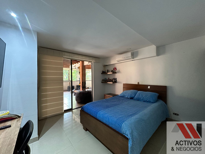 Casa de 5 alcobas en venta en Altos Del Poblado, Medellín, 425 m² · foto 11 de 24