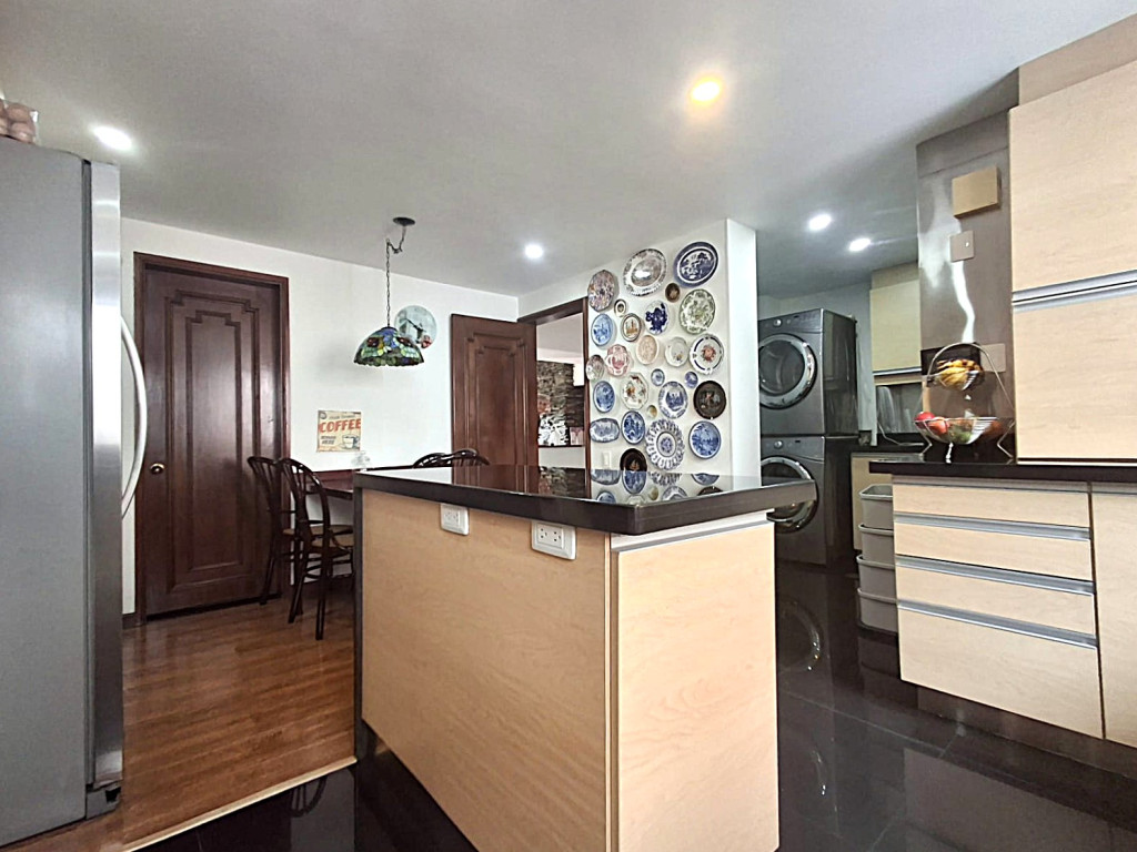 Apartamento en venta en Santa Barbara Occidental, Bogotá · foto 9 de 24