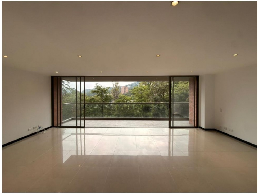Apartamento en venta en El Poblado, Medellín 5