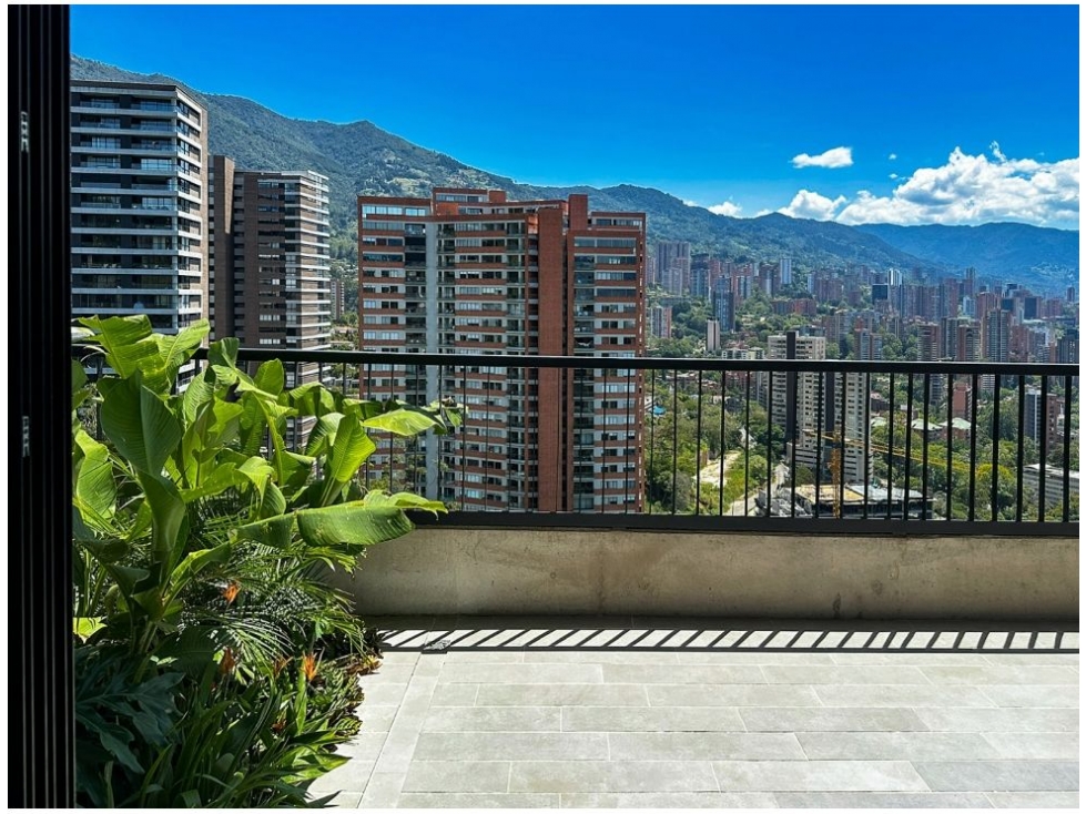 Apartment for sale in El Poblado, Medellín 4