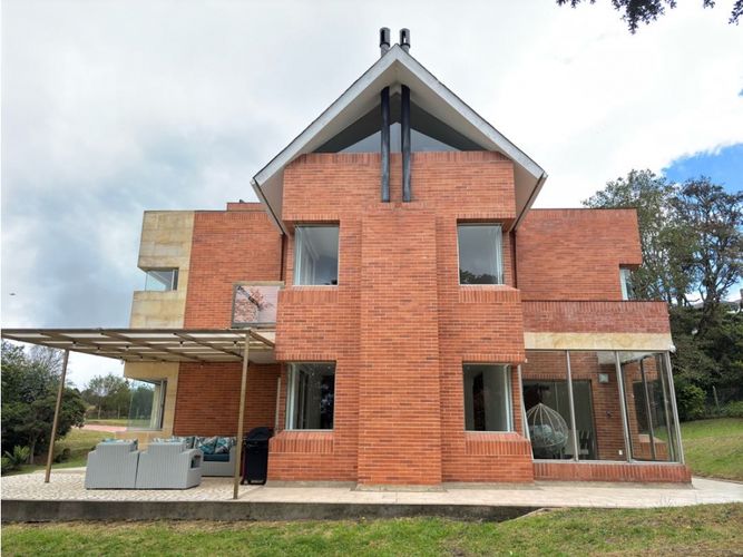 Casa de 8 alcobas en venta en El Chico, Sopó, 555 m² · foto 3 de 24