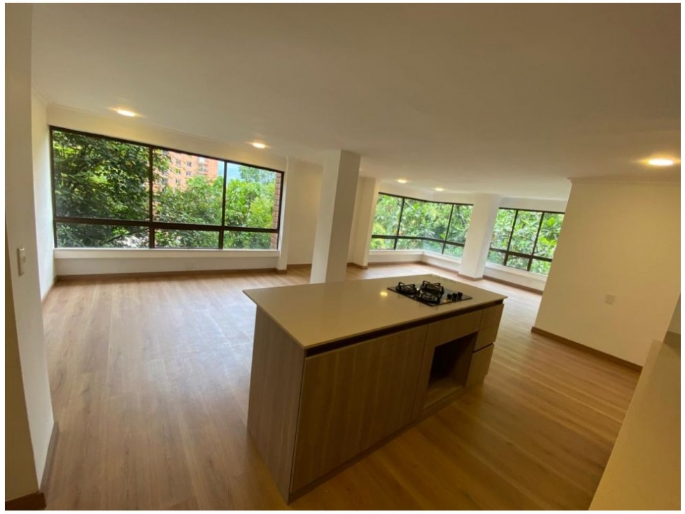 Apartamento en venta en El Poblado, Envigado 3