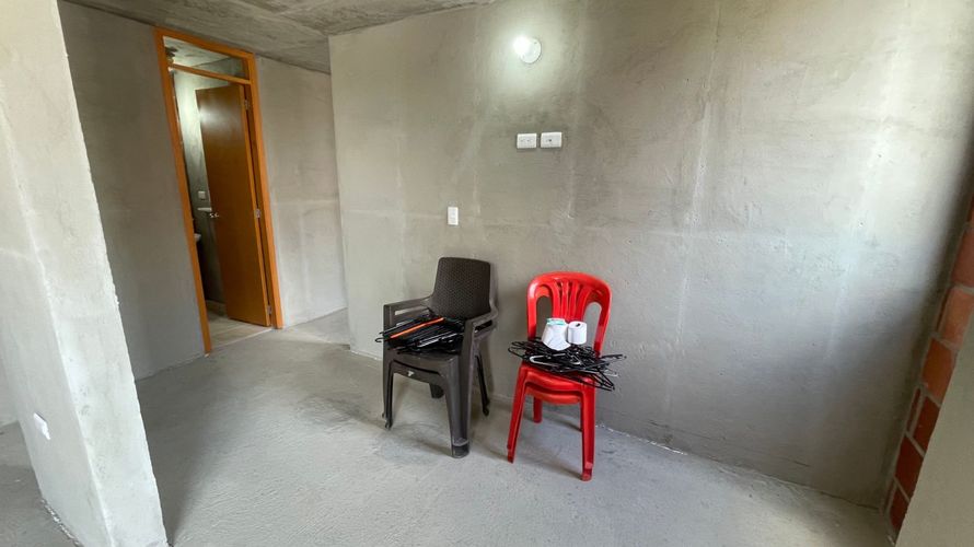 Apartamento de 2 alcobas en venta en Chaparral, Los Patios, 56 m² · foto 6 de 13
