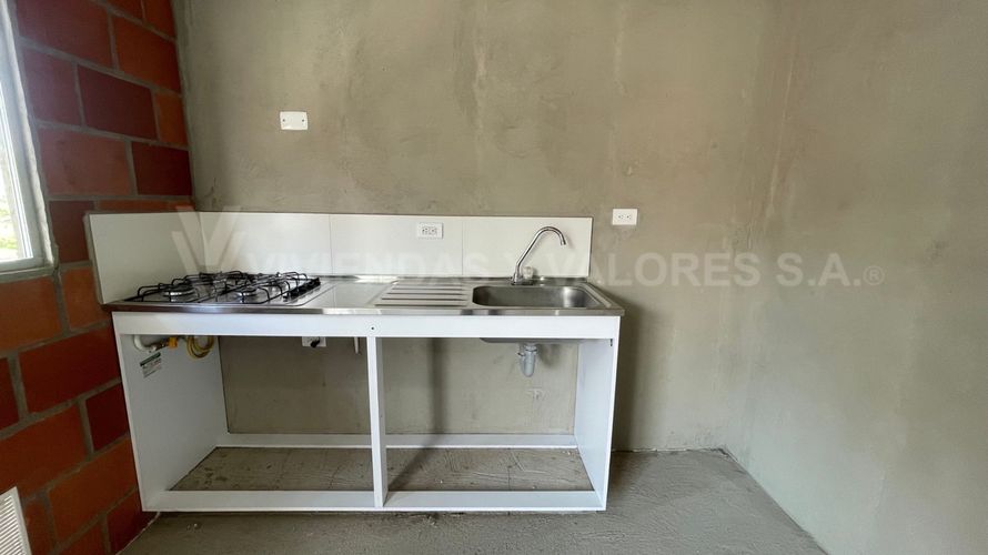 Apartamento de 2 alcobas en venta en Chaparral, Los Patios, 56 m² · foto 2 de 13