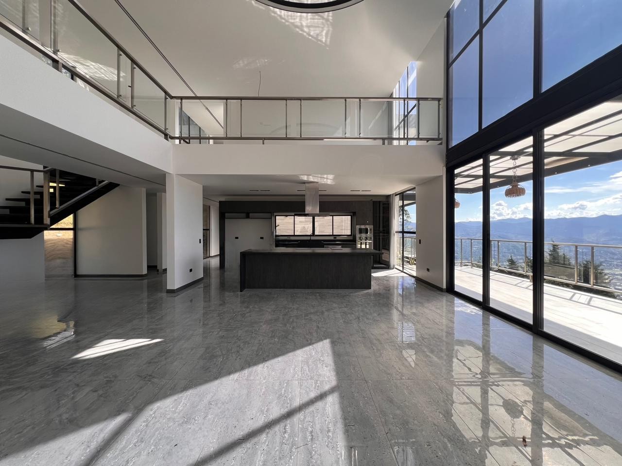 Casa en Arriendo en El Poblado, Medellín