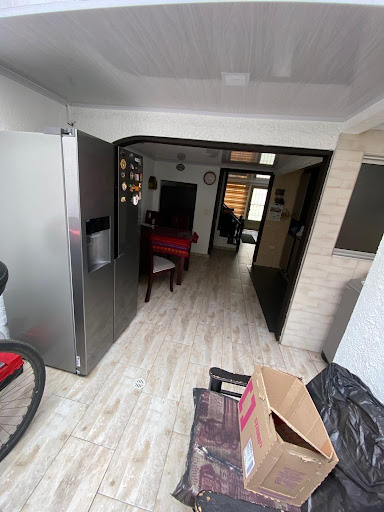 Casa en venta en Villas De Granada, Bogotá · foto 2 de 24
