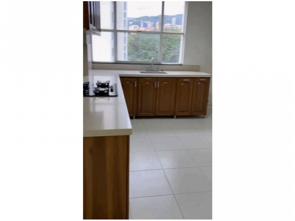 Apartamento en venta en El Poblado, Medellín 5