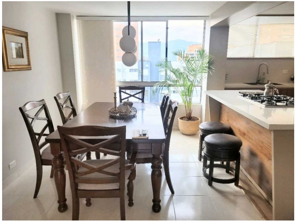 Apartamento en venta en El Poblado, Medellín 2