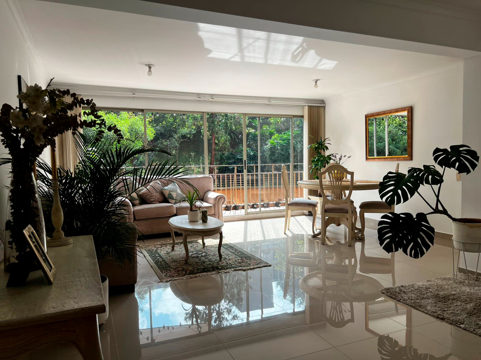 Apartamento en venta en Loma Benedictinos, Envigado · foto 3 de 16