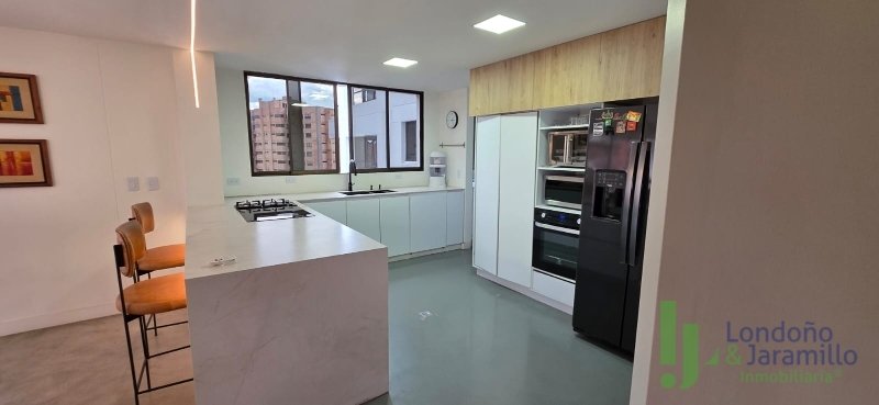 Apartamento en arriendo en El Poblado, Medellín · foto 10 de 20